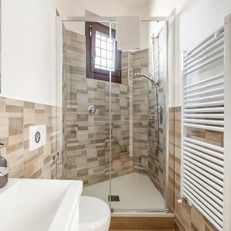 Guesthost - Charming Hideaway In - X4 * פירנצה
