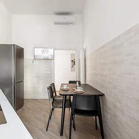 Apartment Charming Hideaway In - X4