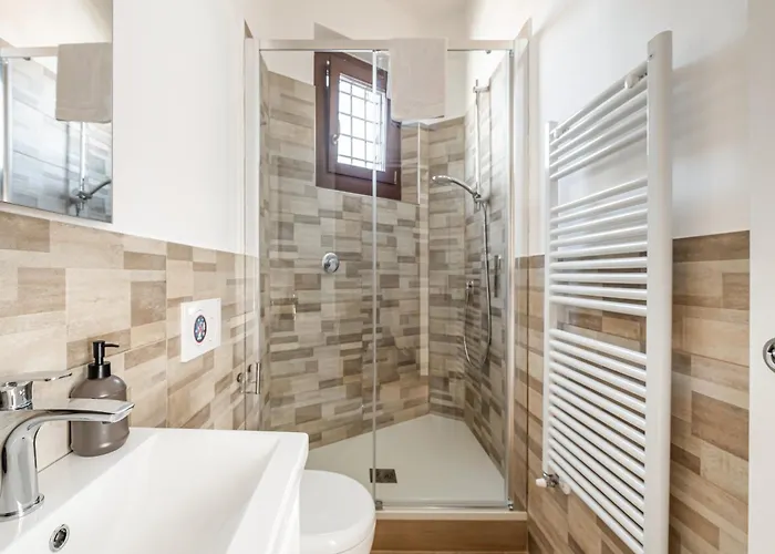 Guesthost - Charming Hideaway In - X4 * Florença